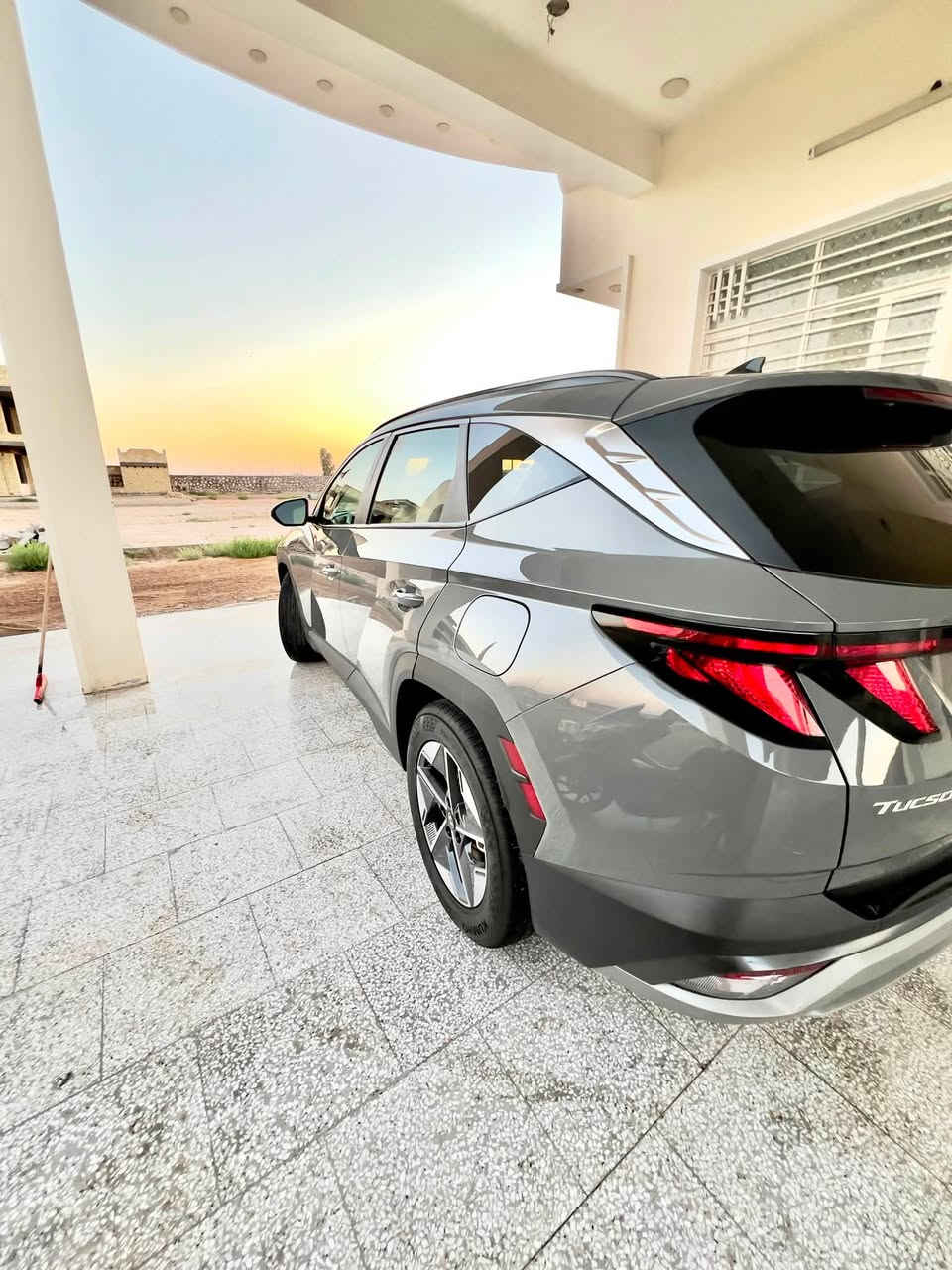 يالله السلام عليكم

توسان 2025 فول مواصفات وارد امريكي للبيع

ضرر صبغ  الخشم مال البنيد

صور الحادث مرفقه بالمنشور

المواصفات

بصمه عدد 2

رادارات 5
اوتو هولد 
ثلاث وضعيات قيادة
اطفاء ذكي
تحديد مسار 
صندوق كهرباء

لون سمنتي مميز

تشغيل عن بعد

تبريد قطعتين

كشن كهرباء

شاشه متصل كار بلي واندرويد

تبريد لمس

شحن واير لس

تدفئه بالكشنات

تحكمات استيرن

نزول منحدرات

مانع تزحلق

كامره دواره

مثبت سرعه

ماشه 20 الف

رقم بغداد بأسمي تحويل ثاني يوم 

مكان السيارة بغداد

رقم الهاتف ***********
