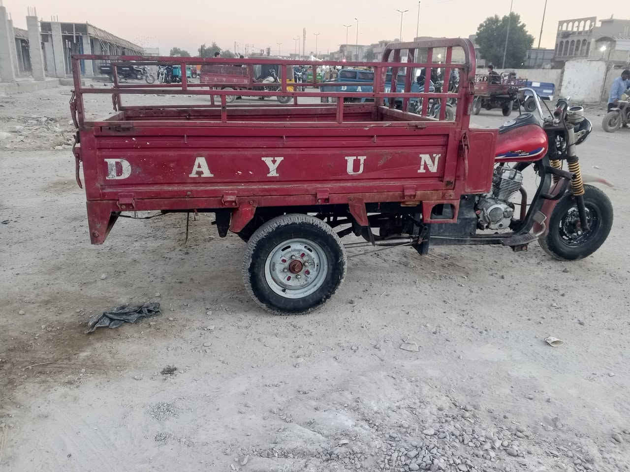 ستوتة دايوان موديل 2017 ب800 وبيها مجال حك الجيه ***********
