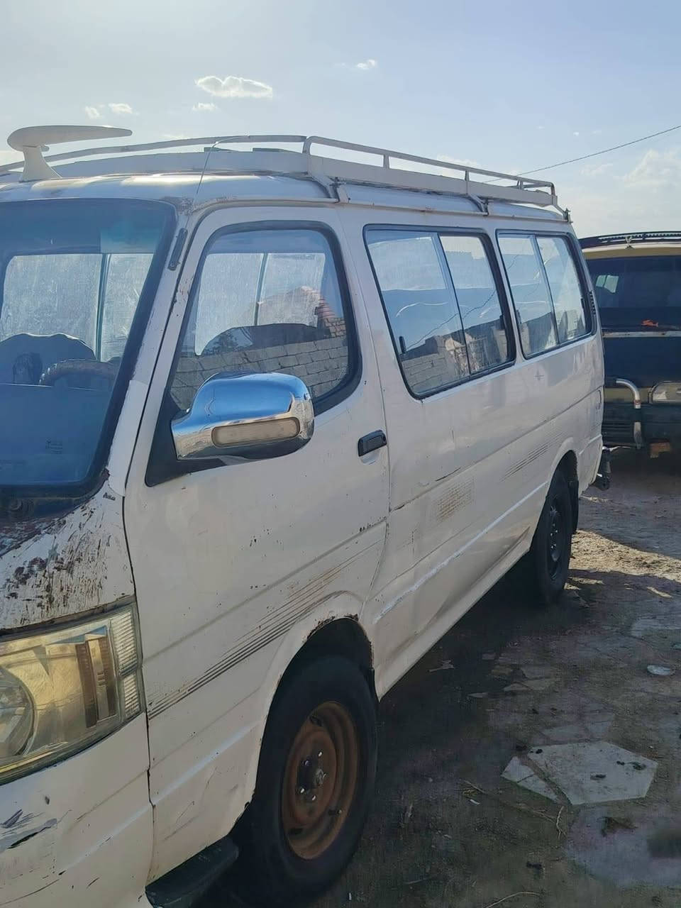 سلام عليكم فتون البيع 2007سياره نضيفه
ومكفوله كير مكينه كسن  حداديه كهربايات شقاله  تواير جدد دواخل نضاف 
سنويه 2027تنتهي سياره ما مطلوبه  رقم ***********
مكان ناصريه مركز سعر 40
وبيها مجال
