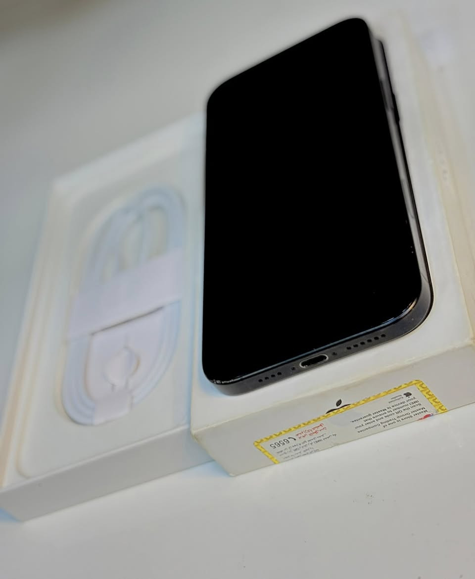Iphone 16 pro max 256
ايفون 16 برو ماكس ذاكرة 256 لون تيتانيوم الاسود
شرق اوسط ضمان ماستر
بطارية 100 عدد دورات 8 فقط
اخو الجديد كامل ملحقات 
مكاني زيونة شارع الربيعي
مليون و550 قفل
***********
