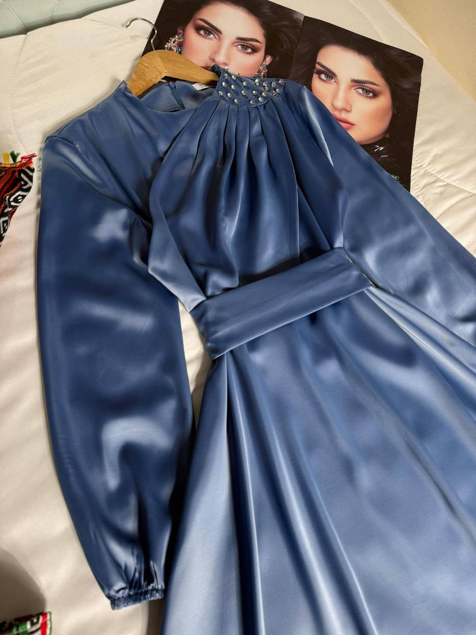 فستان ملكي 👑 ✨ 
خامة ستن زارة تركي 🇹🇷 💯 
38-40-42-44-46
قــــيــاســـات 💥
👈 ملاحظة يـــــحــق للـــزبــون الاسـتـرجــاع أو الأسـتـبدال
👈 يـــوجــدتـــوصــــيل جـــمــيــع الـــمــحــافـظـات العراق 🇮🇶 الحجز دايركت 💢 ✨


**إذا كنت صاحب هذا الإعلان وتريد حذفه لأي سبب، رجاءا أرسل رسالة إلى الدعم الفني**