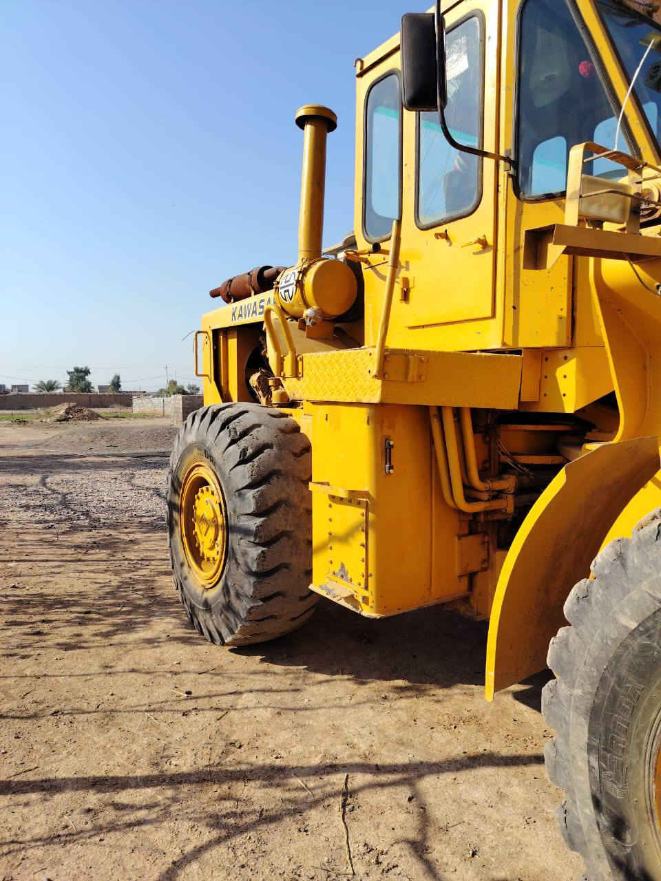 شفل كاوسكي للبيع حجم80موديل 82مصبوغ عام  شرط المحرك والكير الكسلات دفع رفع خير من الله  بدون رقم مكفول دوله وعشاير مكفول من سرقه السعر 125بيها مجال للطيبين العنوان جنوب الموصل ناحيه القياره قريه السلطان عبدالله  *_للستفسار_* الاتصال***********ابو جاسم
