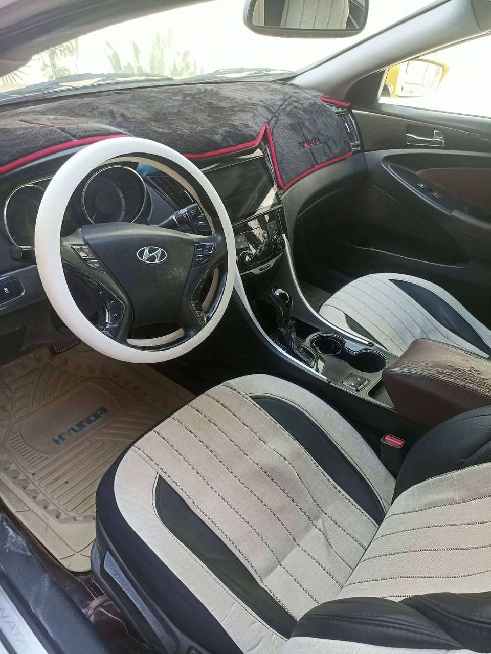 السَلٱمٌ عـَلـْيگمّ-ۈرحـْمّـٌة ٱللـّہ ﯙبُرگـّاتہ
سوناتا 2011 وارد امريكي للبيع مكينه  كير حداديه تخم تاير كله جديد للاستفسار ***********
