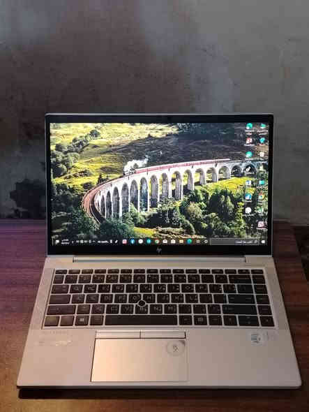 السلام عليكم لابتوب HP جيل 11 للبيع .
السعر 385 الف وبي مجال قليل .

اللابتوب مفول مواصفات
الجيل مالته جدا حديث الي هوة الجيل ال11 يعني سنه الإصدار مالته حديثه وادائه قوي.

فيس ايدي تعرف على الوجه .
حواف شاشة نحيفه ووزنه خفيف .

اللابتوب جدا نضيف وادائة قوي وممتاز يفيد الي عنده دراسة او العاب متوسطة او غيرها من الاستعمالات .

المواصفات :
المعالج intel cori5
الجيل : الحادي عشر (11)
كرت الشاشة : INTEL GRAPHICS 8GB
الشاشة : فول اچ دي (FHD) حجم 14.3 دقتها والالوان جدا واضحه وتشغل 4K بالمشاهدة .
الرام : 16G نوع DDR4 فدشي راقي .
الذاكرة : 256GB ssd M.2 
كيبورد عربي انكليزي ليزري .
كيبورد ميكانيكي .
سماعات ستيريو .
كامرة امامية واضحه
غالق كامره سلايد
بطارية اللابتوب ليثيوم تطول فوگ ال 4 ساعات ب الاستعمال المكثف .
سماعات بجانب الى الكيبورد 
المنافذ :
منفذ تايب سي للشحن
منفذ  تايب سي للبيانات 
منافذ USB 
منفذ Hdmi
منفذ سماعات
وغيرهن بعد.
المميزات:
كيبورد عربي انكليزي ليزري ميكانيكي .
لونه فضي من الخارج والداخل فدشي مرتب

الملحقات:
ملحقاته كلها موجودة واصليه
كيبل ثلاثي اصلي.
شاحنة اللابتوب الاصليه  .
جنطة لابتوب لونها اسود ومرتبه هم بعدهي جديده غير مستخدمه .

منصب عليه وندوز 10 برو مفعل مدى الحياة وحزمه الاوفس كامله كذلك مفعلة مدى الحياة .

اللابتوب كلش نضيف ومواصفاته قويه ومحترمه وتصميمه كلش مرتب . ومابي أي نقص كيبورد سماعات انترنت شاشة كامرة كله شغال وممتاز وماب اي نقص من اي ناحية .
وكلشي بي بعده جديد ونضيف مثل ماموضح.

السعر : 385 الف وبي مجال جدا قليل .

مكاني النجف والي يريده توصيل هم موجود ان شاء الله .

***********

(لابتوب للبيع النجف بغداد الانبار البصرة حاسبة محمولة منضدية دل dell hp pc laptops laptop computer )
