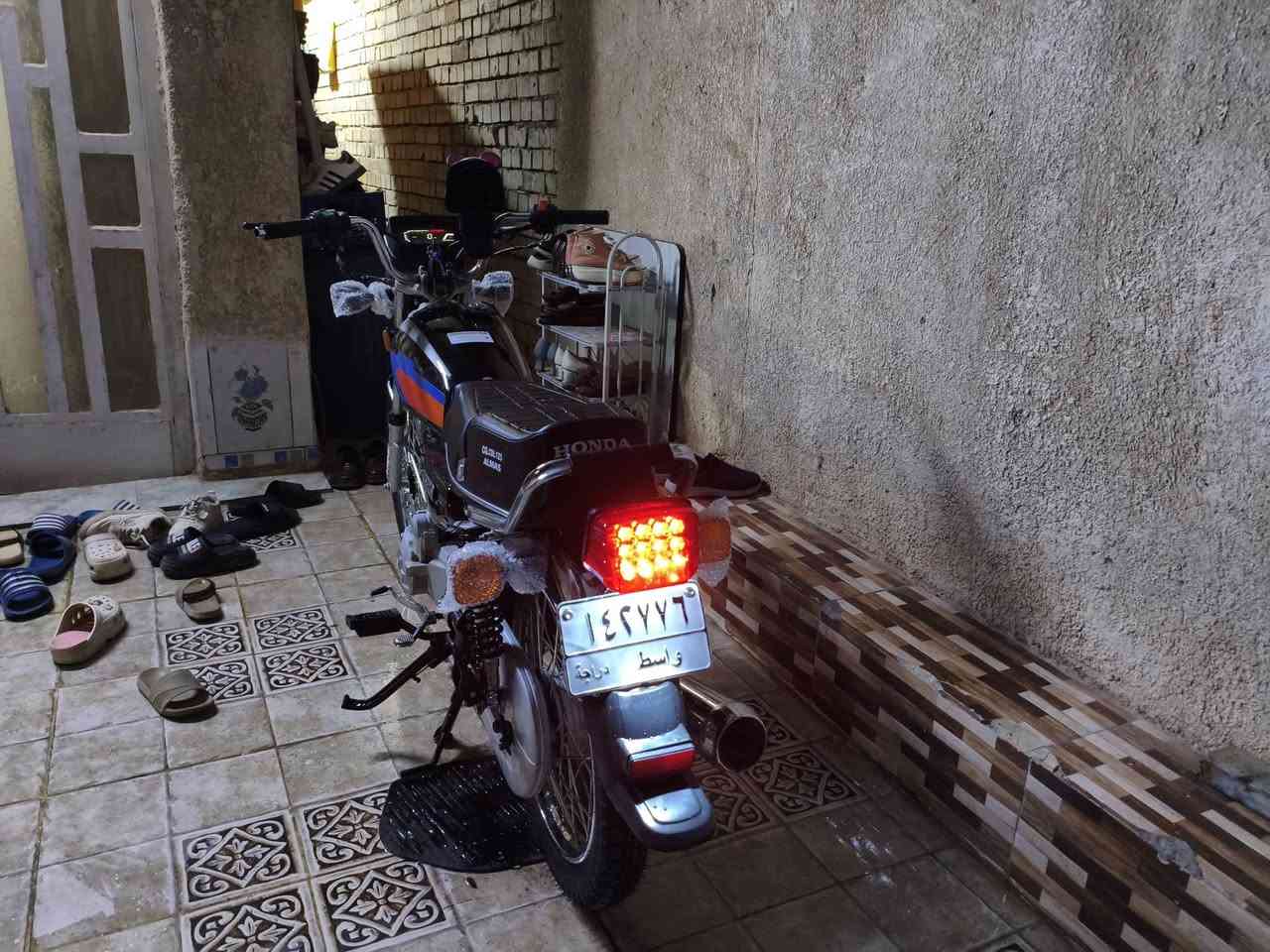 هوندا ياباني أصل وفصل رقم وسنوية موديل 2021 كفالة عامة بمعنى الكلمة مكينة مامفتوحة ولا مفيلسة أول نمرة جوة والباقي فوك دراجة جديدة مال جناي مابيها أي نقص السعر 1700 وبيها مجال للطيبين ❤️ عنواني واسط قضاء الصويرة ***********
