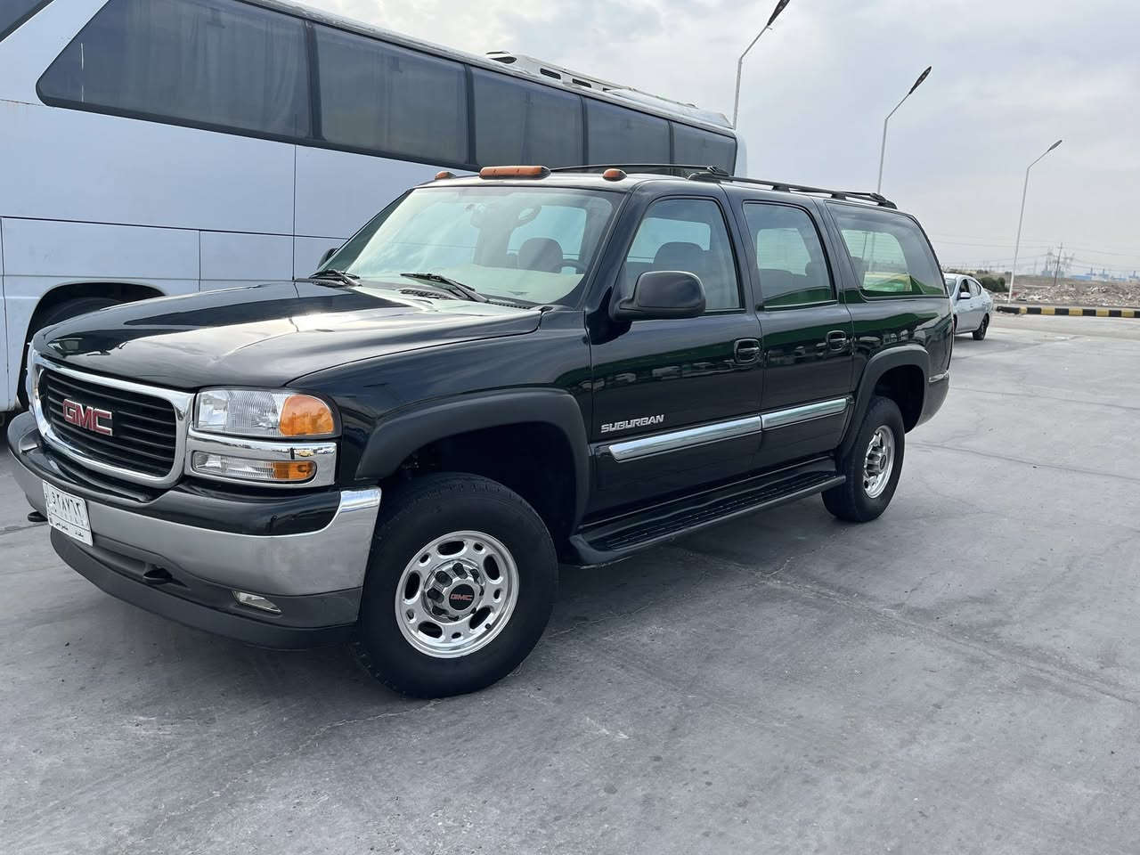 سلام عليكم جمسي مديل 2003 كفاله ضربه وتبديل وعيب شرعي رقم بغداد تحويل ثاني يوم مكينه 6100 كير 1000 تخم تاير حداديه جديده تبريد ثلج السياره جاهزه من كلشي السعر 140 رقم الهاتف *********** العنوان البصره
