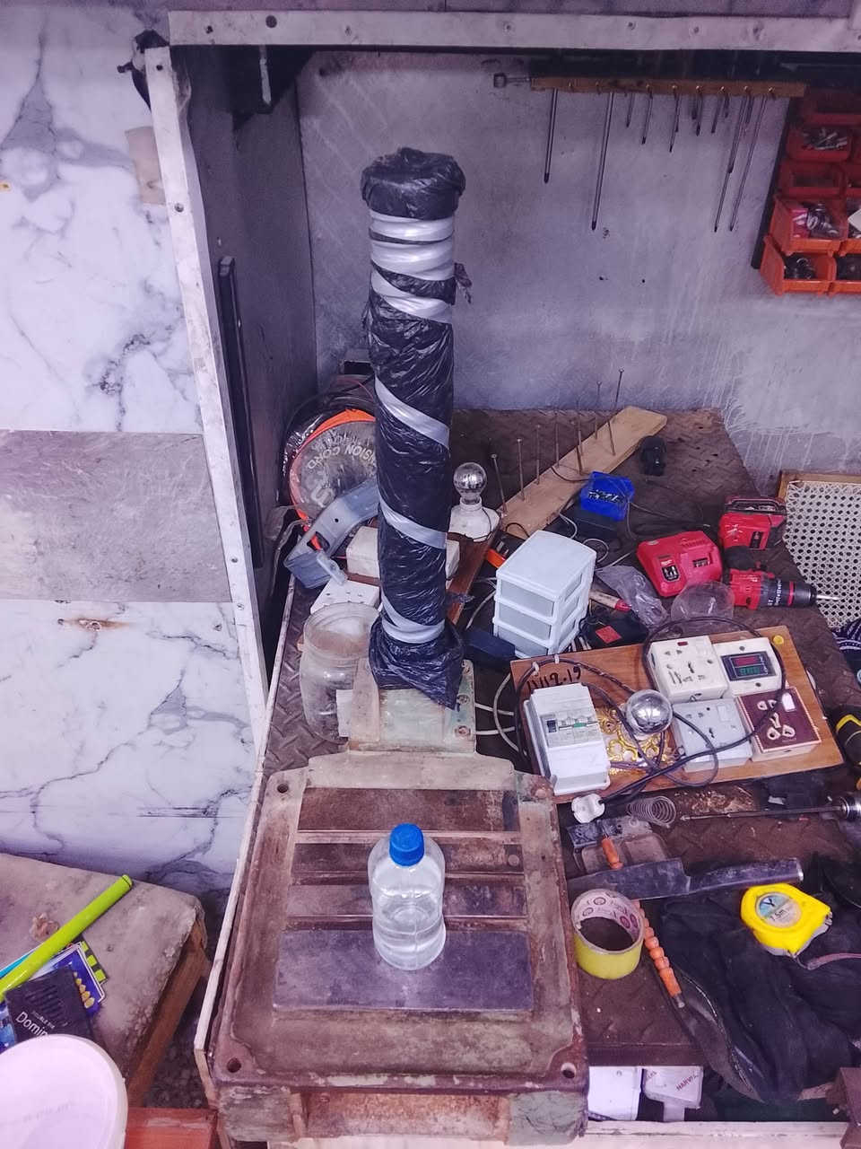 دريل صناعي
بلغاري و موطور ايطالي 
دريل نضيف مبين بل صور اي تفاصيل او ستفسار تصل ***********
