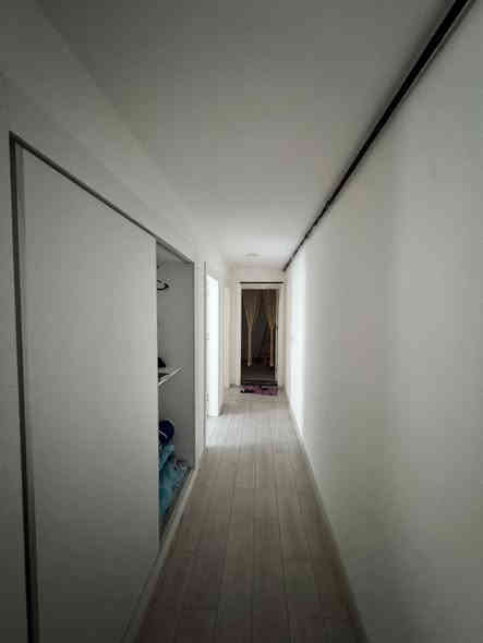 ‼️بيع مستعجل
شقة للبيع مع الاثاث كامل في مجمع / القرية الفرنسية 1 / بحالة ممتازة و موقع مميز بسعر مناسب جدا 

مجمع / القرية الفرنسية 1 / دهوك

الطابق / 3

الاتجاه /  جنوب غرب ( واجهه دهوك و جبل زاوا )

المساحة / 146 م

 غرف نوم عدد 2 /  استقبال /  مطبخ /  صحيات / بلكونة

‏‎‏‎للاستفسار الاتصال على 

‏‎‏‎مكتب VIP للعقارات / دهوك 

*********** /  *********** 

‏‎‏#realestate #duhok #عقارات #explore #viral #fyp⁩⁩
