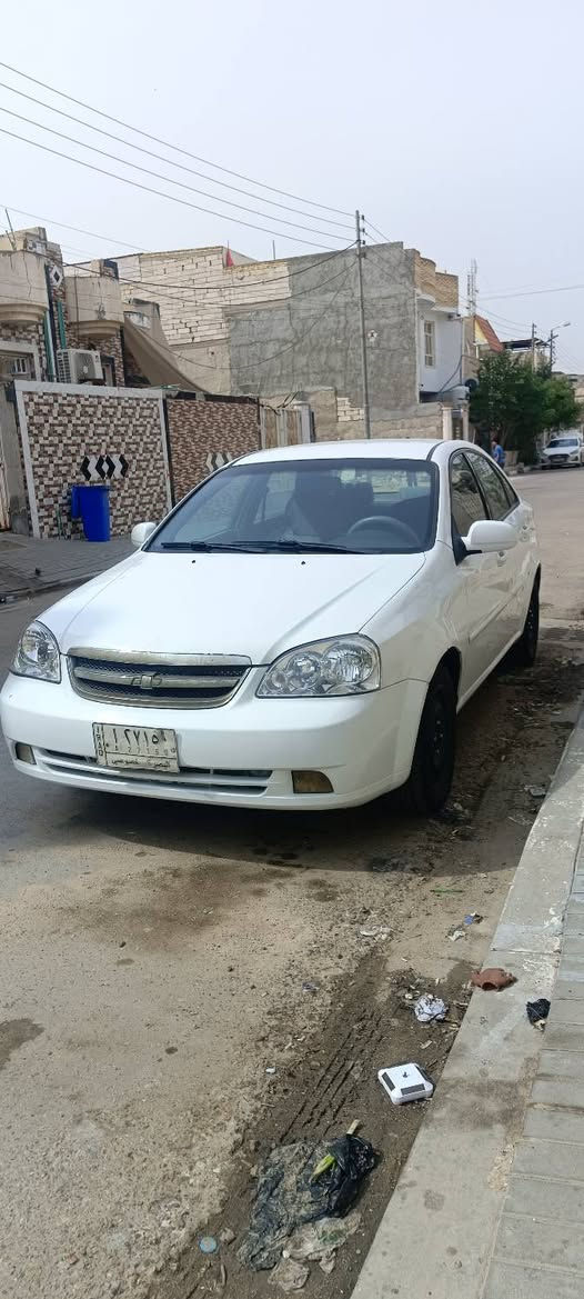 السلام عليكم سيارة اوبترة لبيع سيارة نضيفة واحلة من الصور السيارة على ايدي ما مخلي بيهة نقص مديل 2012 مكينة وكير وكهربايات كلهة مضبوطة وجدد مكينة 1600 السعر 75 
مكاني البصرة حي المهندسين تواصل (***********)
