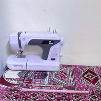 مكينة خياطة • للبيع