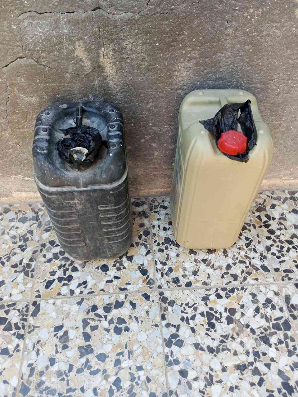 ٥٠ لتر نفط هنه وجليكانات ٣٥ قفل
‏‪***********‬‏
