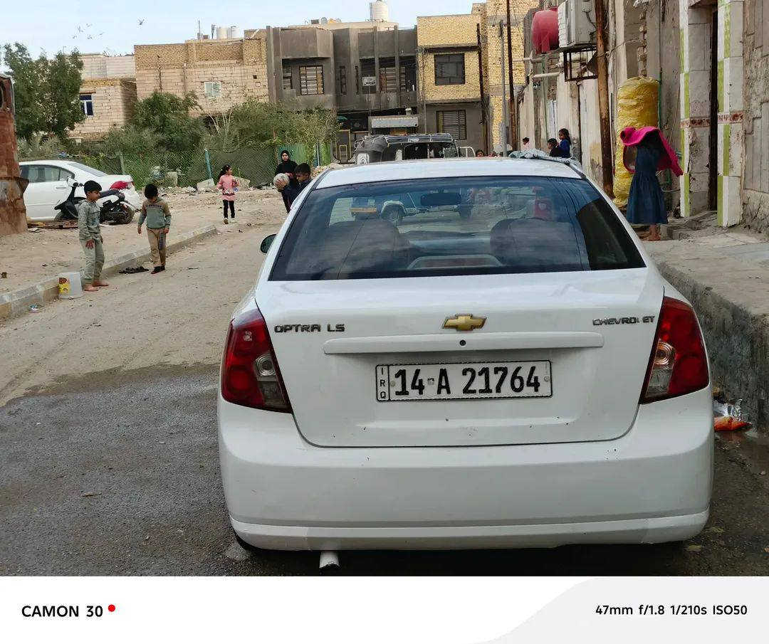 اوبتره 12رقم الماني بصرى مكان السياره الناصريه مركز السياره مكفوله من الصبغ ماعده الدوسه الجهه اليمنه والاهلال الايمن وبيهه مكانات بارد  تخم تاير حداديه شاشه  تبريد شغال السعر ٦٧ وبيه مجال رقم *********** راعايهه يريد تحويل
