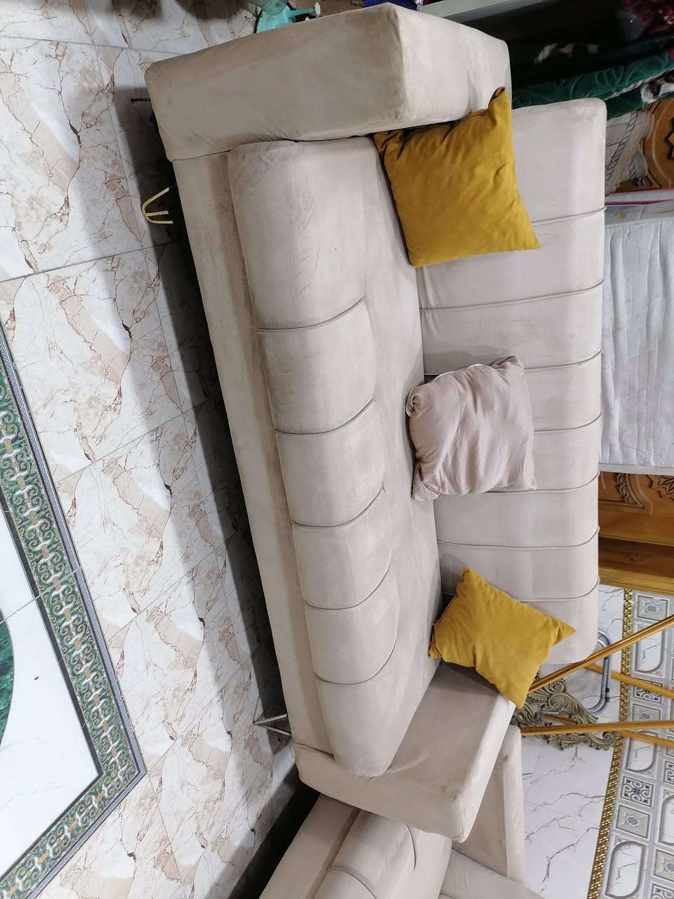 تخم ١٠نفرات نضيف حيل مابي اي ضرر ب٢٥٠ وبي مجال بسيط الشراي يتصل ماعدي مكان إله مستعجل على بيعه ***********
