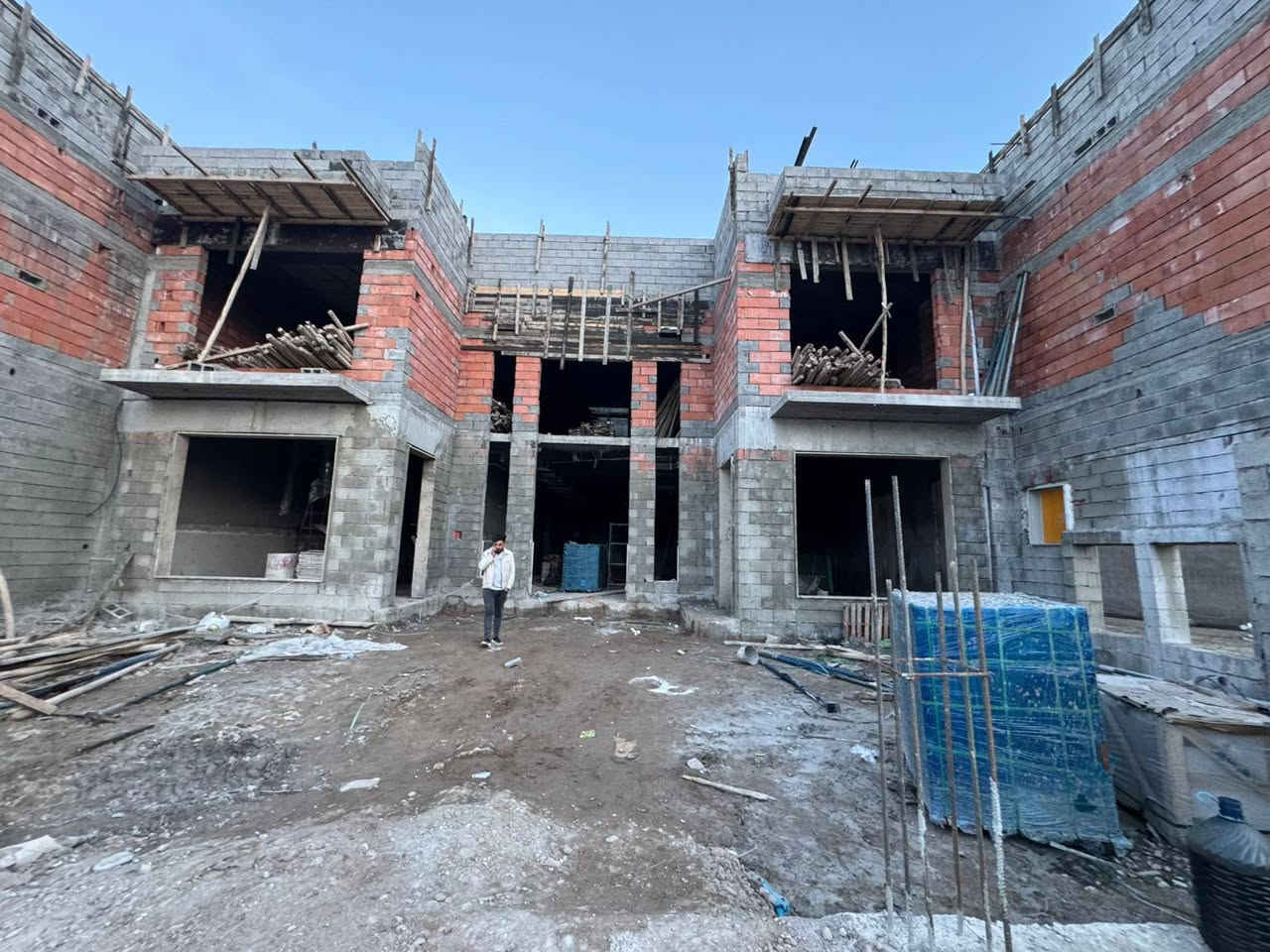 متابعينا الأعزاء نعرض لكم صور قبل وبعد تصميم وتنفيذ واجهة بيت عرض 15 متر في محافظة بغداد - العامرية اكساء بالكامل مرمر لامستون بيجي تركي المنشأ حسب الطلب الزبون للاستفسار الاتصال على الرقم ***********
اساس العمران الهندسي #
