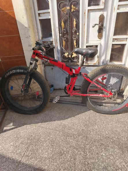 بايسكل دبابة للبيع متروك بنچر اثنينهم. حجم الكبير  للبيع السعر 100 الف العنوان بغداد حي الجهاد
***********
