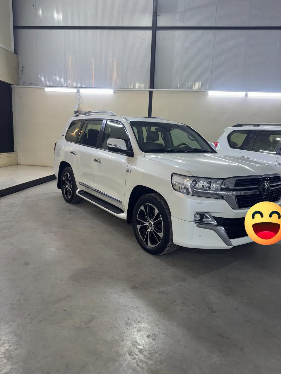 سلام عليكم
لاندكروز 2019
اعلى فئه VXS
سياره جديده وخير من الله 
دينار متصرف عليها
ماشيه 95 الف حقيقي 
فول رادار جانبي 
رادار امامي 
جكات 
كراسي كهرباء 
كرسي خزن
صندوك كهرباء
نضام قياده سبورت 
مواصفات متخلص فول الفول 
بيع مراوس حسب القناعه 
العنوان بغداد الراشديه 
هاتف *********** 
سياره جديده بمعني الكلام 
مكفوله من الصبغ والتبديل 
بيها بارد فقط
