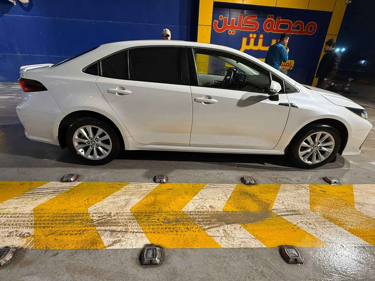 السلام عليكم
كورلا موديل 2024 رقم اربيل خليجي السياره جهان  
ماشيه 40الف السياره فول مواصفات
 
بصمه 
سلايت 
محرك 1800
شاحن موبايل 
حساس امامي خلفي 
تحكم ستيرن فول 
شاشه اصليه 
كامره اصليه 
ترحيب عن قرب 
اشاير مري
لد امامي 
لد خلفي 
السياره بسمي  
وبعد بيها مواصفات اكثرر
مكان السياره  تكريت 
السعر 195وبيها مجال بسيط 
الاستفسار على الرقم ***********
***********
