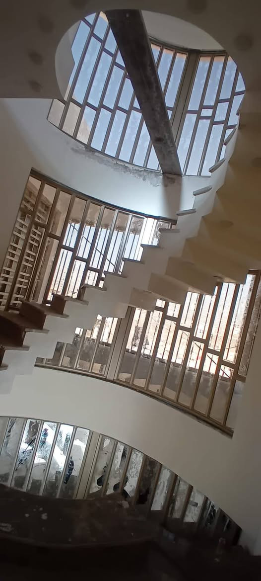 السلام عليكم محلات احمد التركيب الجام والصبغ للشبابيك شغل متواجدين كل مكان الاتصال والاستفسار على هذا الرقم***********
