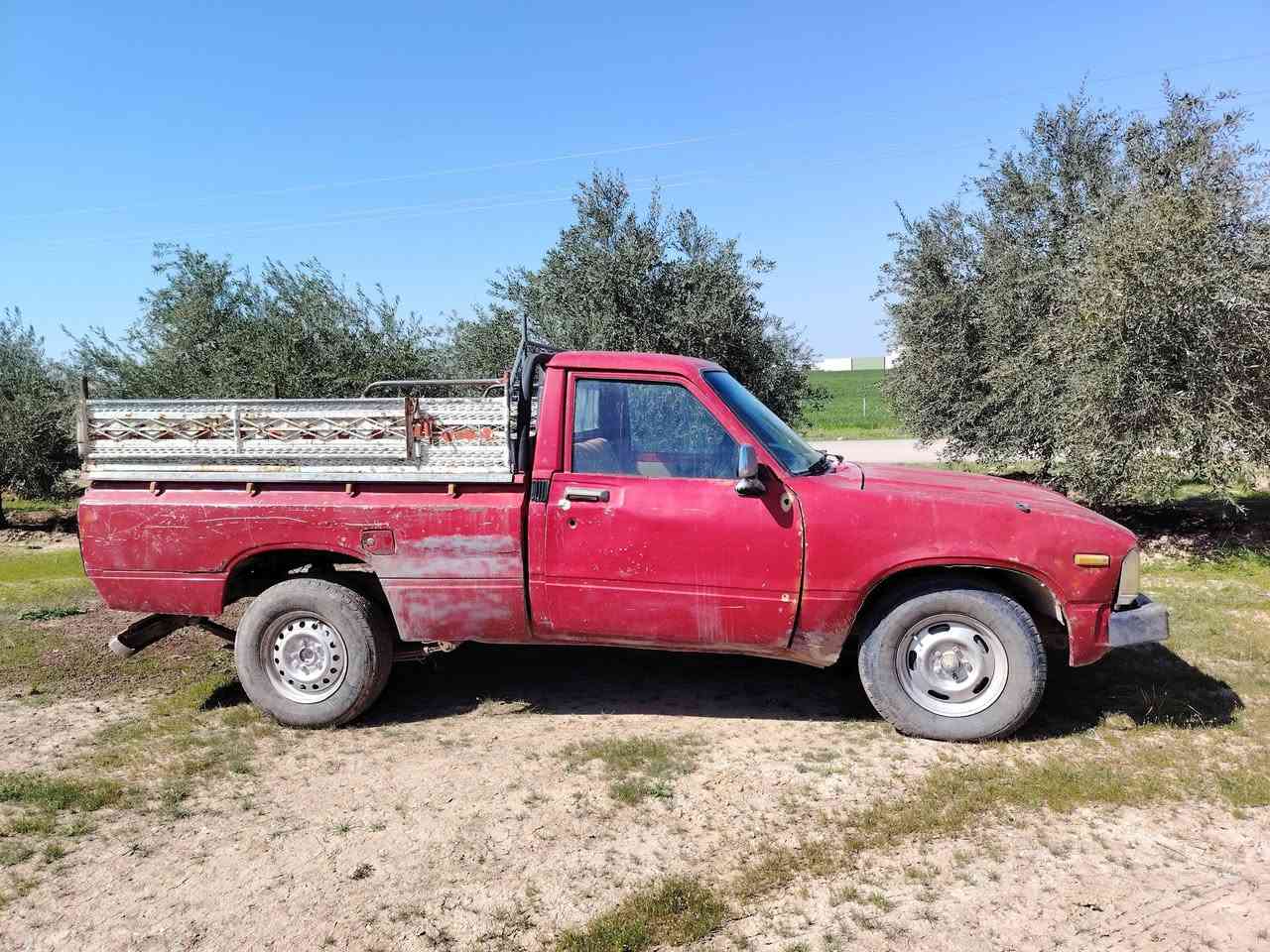 بكم موديل 82 رقم صلاح الدين تحويل ثاني يوم گير محرك اكسن شرط كهربائيات كاملة باتري جديد تايرات جدد سيارة جاهزة السعر 16 ورقة ***********
