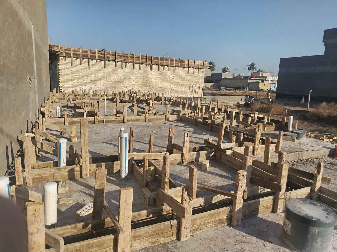 للبيع قطعه سكنيه في الجزائر خلف محطه وقود مرجان
📍 مبنيه رفت كامل مع خريطه المجاري و المخزن
📐 المساحة الكلية: 150 متر  بواجهة 7.5 متر طابو زراعي خريطه جدا مميزه وحلوه كل التفاصيل بالصور
  •  موقع  مميز جدا وقريبه من محطه وقود مرجان تبعد حوالي ٣٥٠ متر عن الشارع الرئيسي 
  •  سعر مميز مقارنة بالموجودات بهذا الشارع
لجميع المهتمين والراغبين بعرض العقارات التجاريه و السكنية لدينا التواصل معنا عبر الأرقام في الاسفل

📞 للاستفسار والتواصل:
***********
***********
***********
