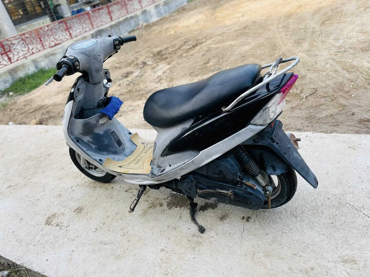 سلام عليكم مرخصت مدير الكروب ماكس منغولي للبيع موديل 2006 دراجه بلاديه نضيفه دراجه مامفتوحه نضافه شوفت عينك متوازي عله بيعته سعر 650 وبيه مجال حك جيتك ً،،،،،،،خاص مفتوح. أو تصالً ***********
