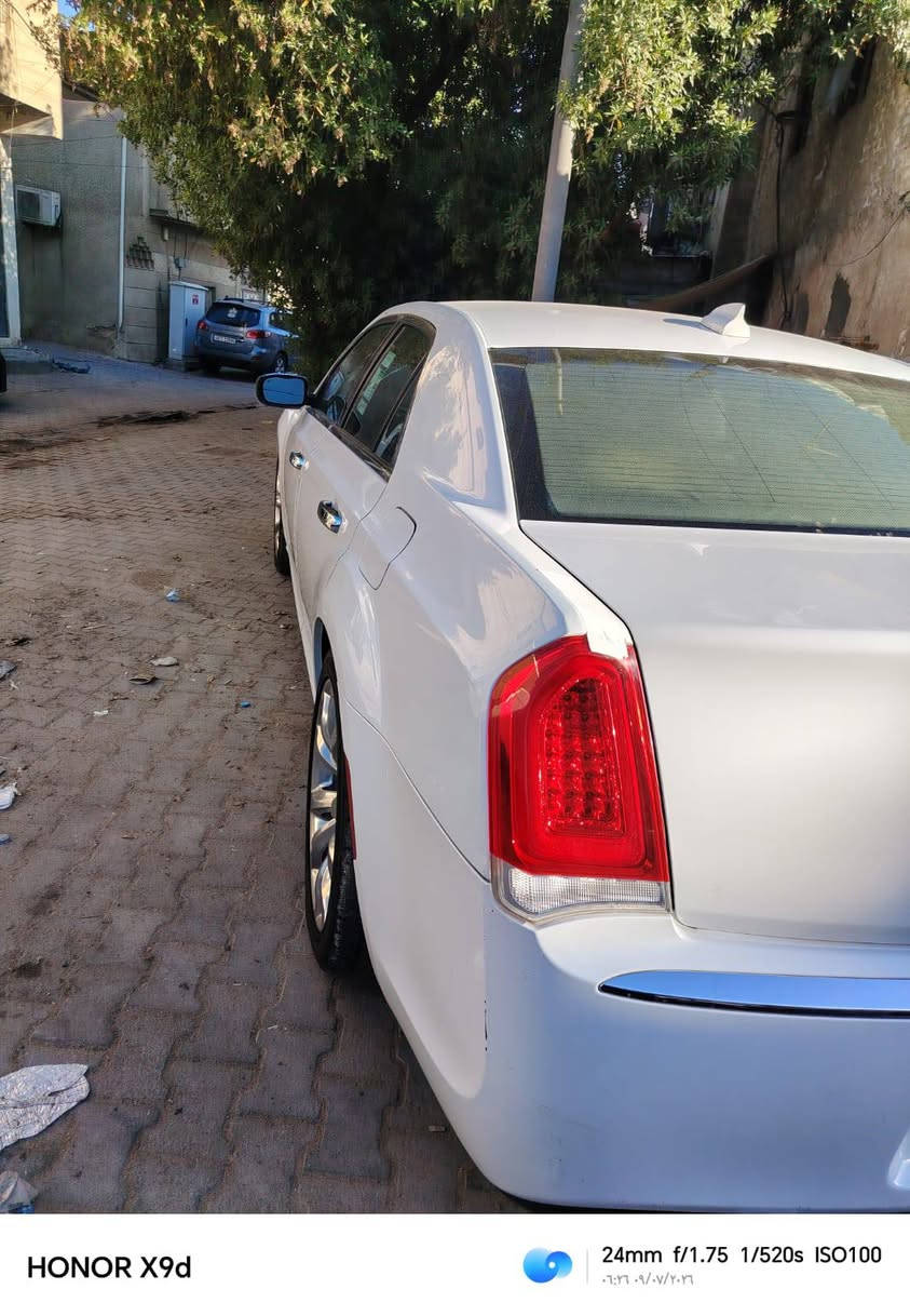 كرايسلر اوباما2021
جديدة و جاهزة من كلشي 
المحرك : 6 سلندر  3.6L 
المواصفات 
نقطة عمياء 
حساسات امامية 
مصابيح امامية زنون مع LED 
ويل قياس 20 أنج 
حساسات خلفية 
شاشه كبيرة مع نظام ملاحة نفكيشن GPS 
سستم صوت الپاين 
المقاعد الأمامية كهربائية
تشغيل عن بعد 
محدد سرعة 
كشنات مخمل 
كاميرا خلفية
مرايا متحسسة للاضاءة العالية 
 (بصمة) 
عنواني بصره 
رقم الهاتف***********

‏
