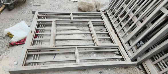 شبابيك وبوب جدد ممستخدم
٣ شبابيك متر وثمانين في متر وثمانين
باب متر في متر وثمانين
باب متر في متر وسبعين
باب متر في متر وعشرين
مكاني الغزالية ***********
