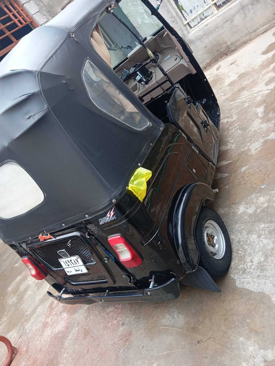 تكتك البيع 22شهر 10 بيه ضربه يم البك اليت حار مكينه مجفته شريكه والباقي كفاله رقم وسط مداور ذاني يوم مكاني خياس ماكو  رفاعي سعر 8250 وبيه مجال بصيط الشراي ***********
