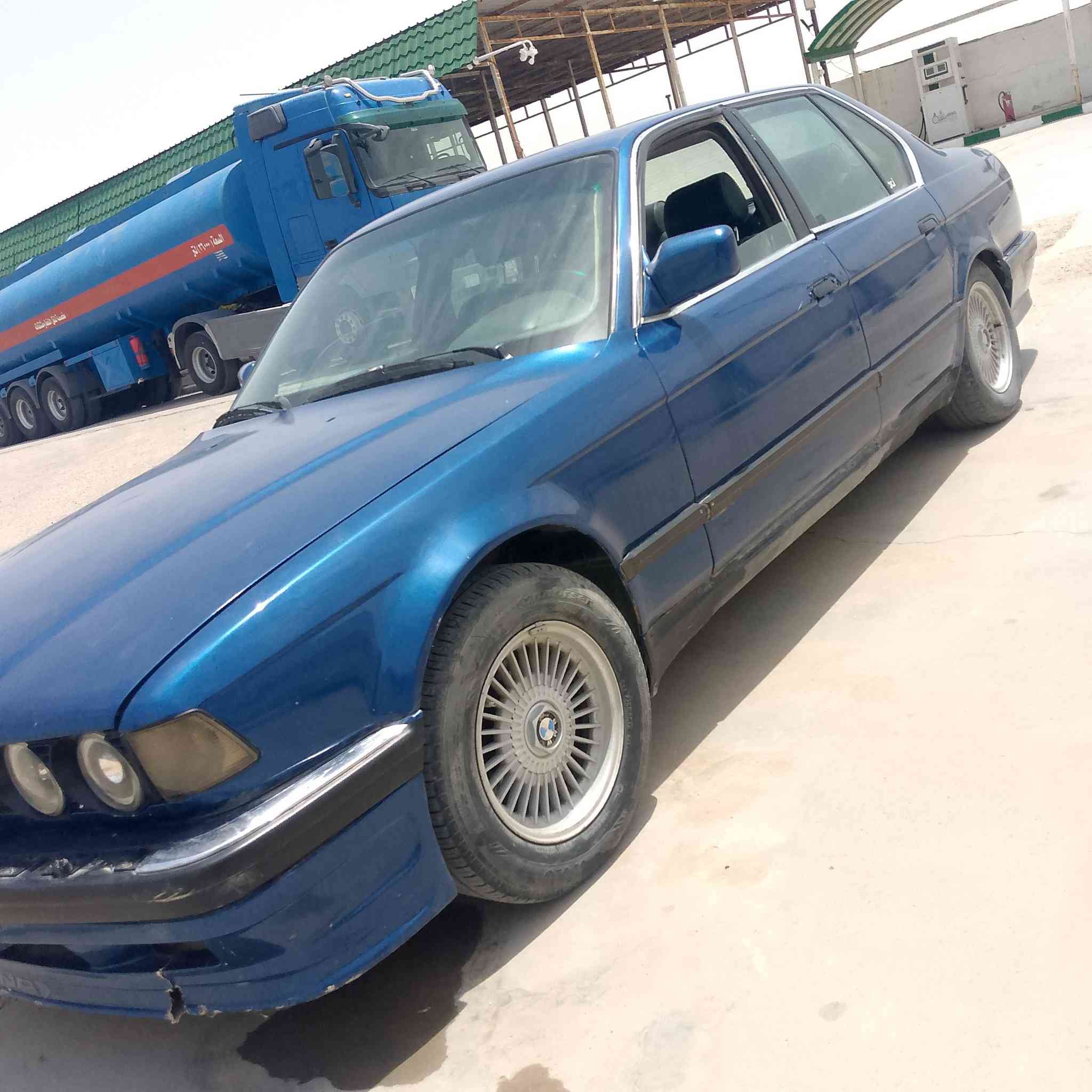 سلام عليكم
لبيع BMW
سياره خير من الله نضيفه 
موديل 92
مكينه 8سلندر 
السعر 50 وبيها مجال حك الجيه 
مصبوغه عام جماليه 
***********
مكلف بل نشر
