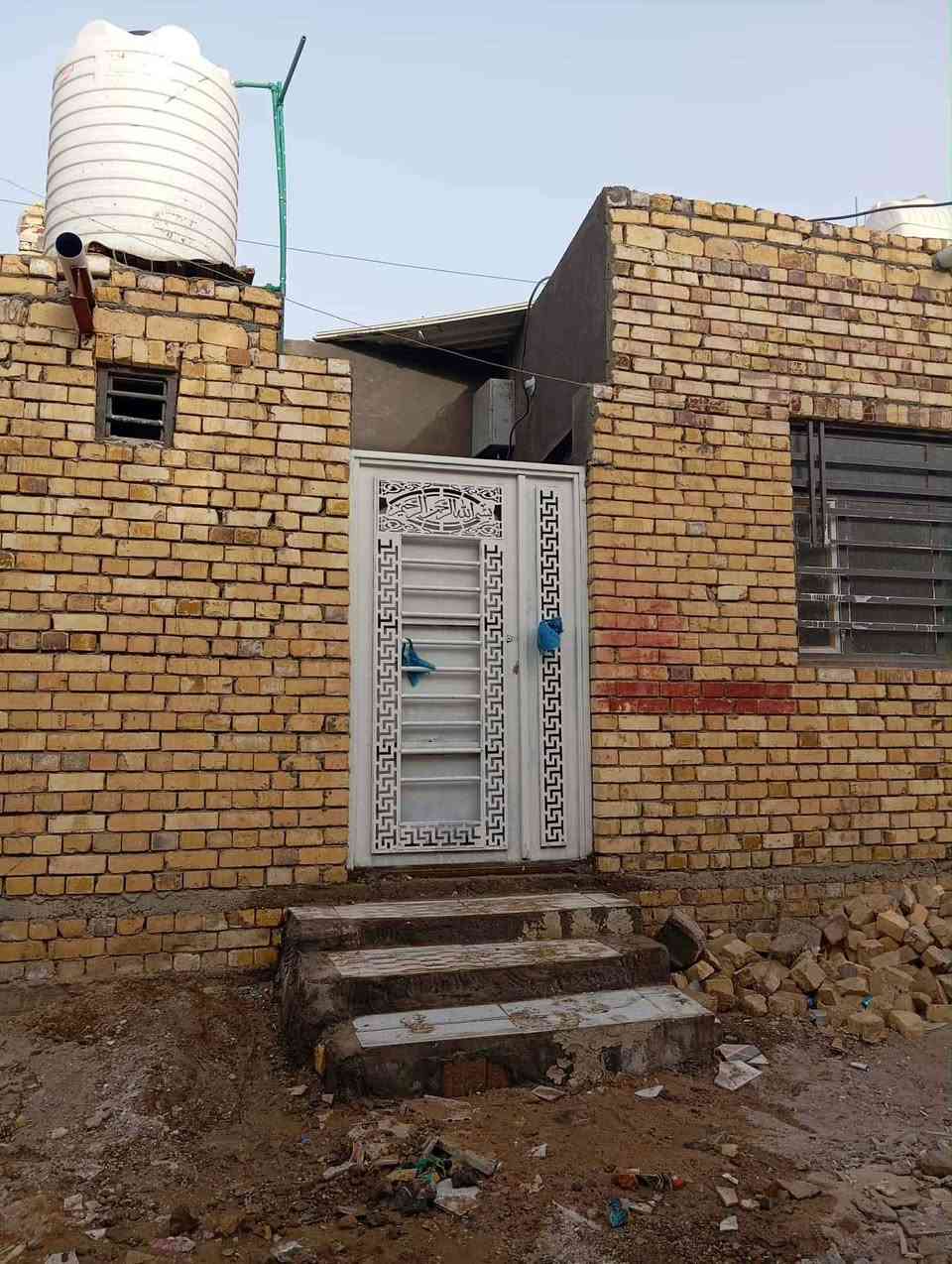 بيت للايجار بالعكر الغربي بناء جديد ***********
