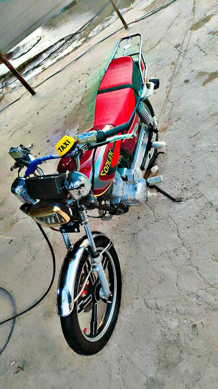 السلام عليكم دراجه سيفان للبيع موديل 23 خير من الله بيها شلعة تشك الكاع مواصفات كاملة كهربائيات كلها شغاله محرك مفتوح مره وحده عوزها تاير امامي فقط بيه سيم طاك السعر خاص لان مابيه حيل اضل سؤال وجواب مكاني اللطيفية جسر السابع رقمي ***********...
