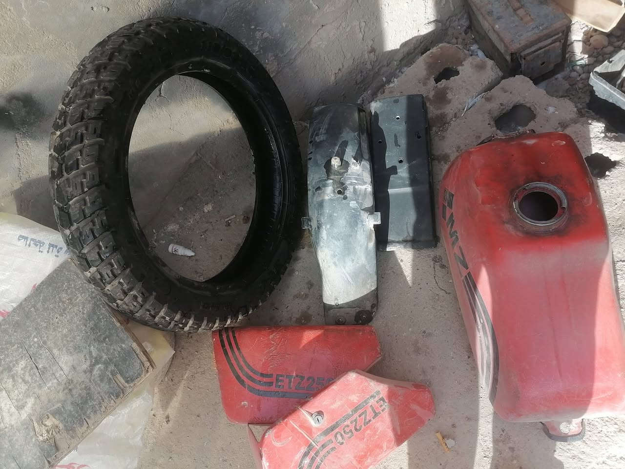 سلام عليكم
من رخصت الادمن
للبيع تانكي 82 +جاملغ خلفي قنبوره +تاير 16 بعده نظيف كلهن ٧٥ مكاني الفلوجه


**إذا كنت صاحب هذا الإعلان وتريد حذفه لأي سبب، رجاءا أرسل رسالة إلى الدعم الفني**