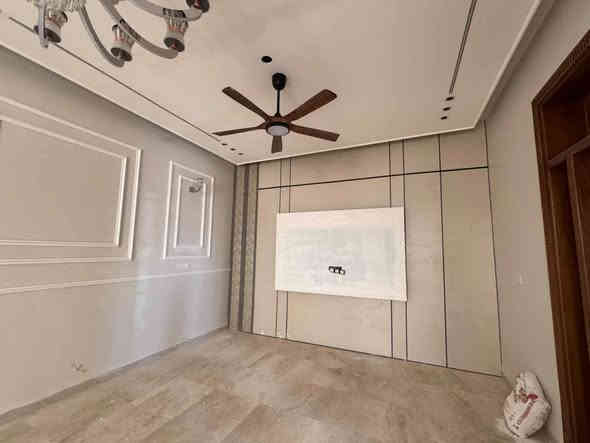 السلام عليكم ورحمة الله اعمال اصباغ وديكورات جبس بورد
جبس بورد سعر المتر كرسته وعمل وصبغ 30 الف 
سحبات سعر المتر كرسته وعمل 5 الاف 
الصبغ سعر المتر حسب نوعية الصبغ والمساحة 
العمل في محافظة الديوانية فقط 
للاستفسار اكثر 
📞 *********** مؤمل السيد
