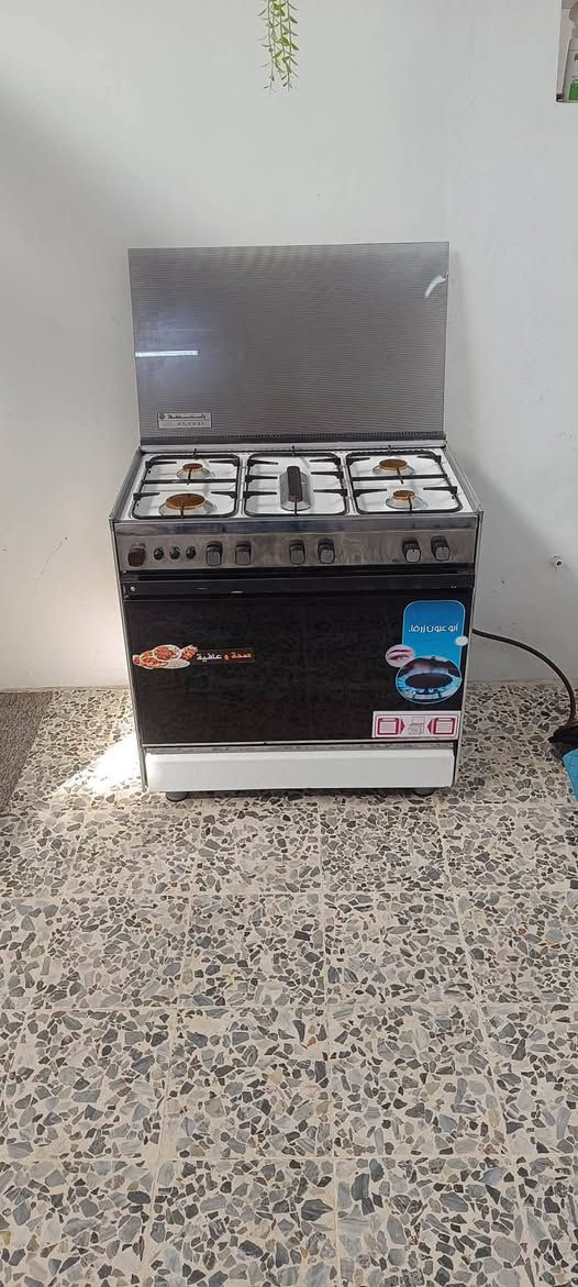 عرض مميز – طباخ عشتار عراقي 5عيون 
حجم عملي مناسب 80*50
 5 شعلات قوية 
 فرن شغال خط واحد
  لون ابيض مقاوم
💰 السعر: 150 قابل للنقاش
🔹 للبيع أو المعارضة حسب الاتفاق والقناعة 🔹
✨ فرصة ما تتعوض ✨


**إذا كنت صاحب هذا الإعلان وتريد حذفه لأي سبب، رجاءا أرسل رسالة إلى الدعم الفني**