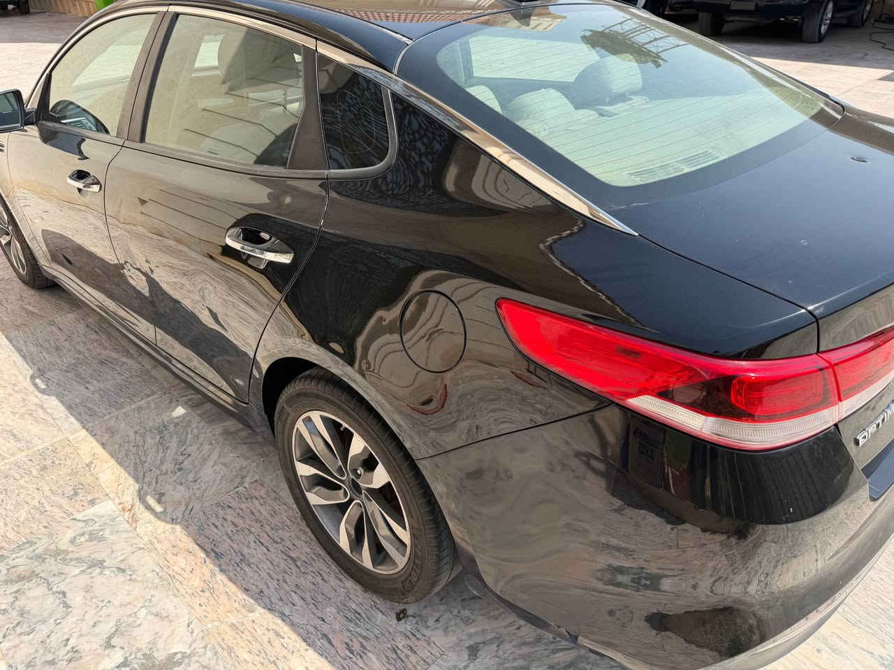 السلام عليكم كيا اوبتيما موديل 2018 بيهه فقط بنيد والباقي كفاله عامه السياره جاهزه من جميع النواحي تبريد حداده تاير رقم اربيل تحويل سنويه مامنتهيه للاستفسار الاتصال على *********** مكاني البصره حمدان السعر 123 ورقة وبيهه مجال البصرة, العراق
