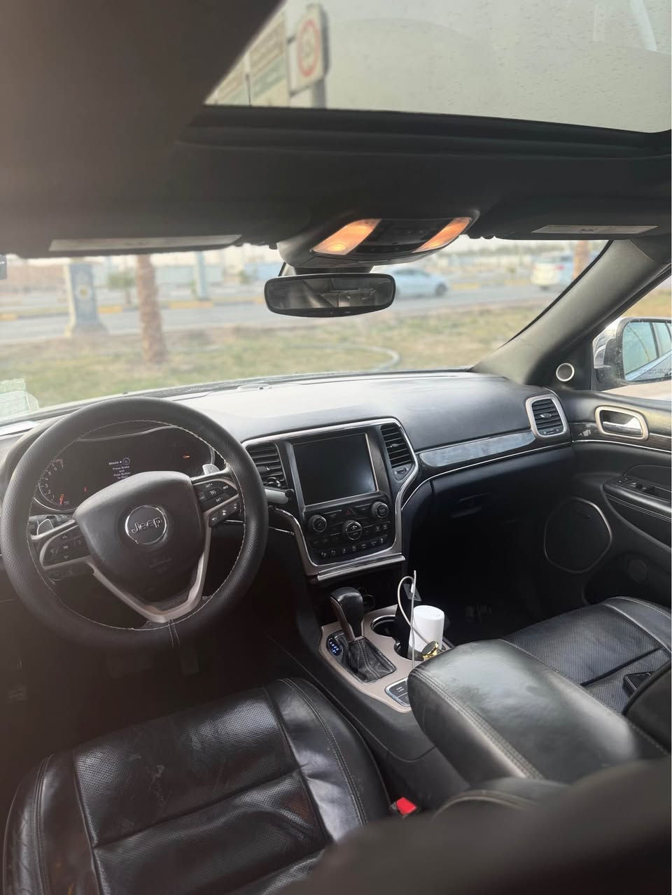 جيب اوفر لاند 2017  6 سلندر 3600 حادث موضح بلصور من امريكة  ماشية 70مواصفات الأوفر لاند معروفة يعني فوووول خنك للأخير ستيرن كشنات كهرباء جلد تدفئة تبريد حته المقاعد الخلفية ستيرن كهرباء + هيتر شاشة وتحكمات جكات تصعد وتنزل السيارة فور ويل شفتات ستيرن رادارات ومانع تصادم وحساسات خلفي وامامي وكامره مواصفاته متخلص سعره 178 ماكو هيج سعر بلسوك اوفر لاند رقم كربلاء ومكانة كربلاء جاهزة ونضيفة *********** بي واتساب كربلاء, العراق
