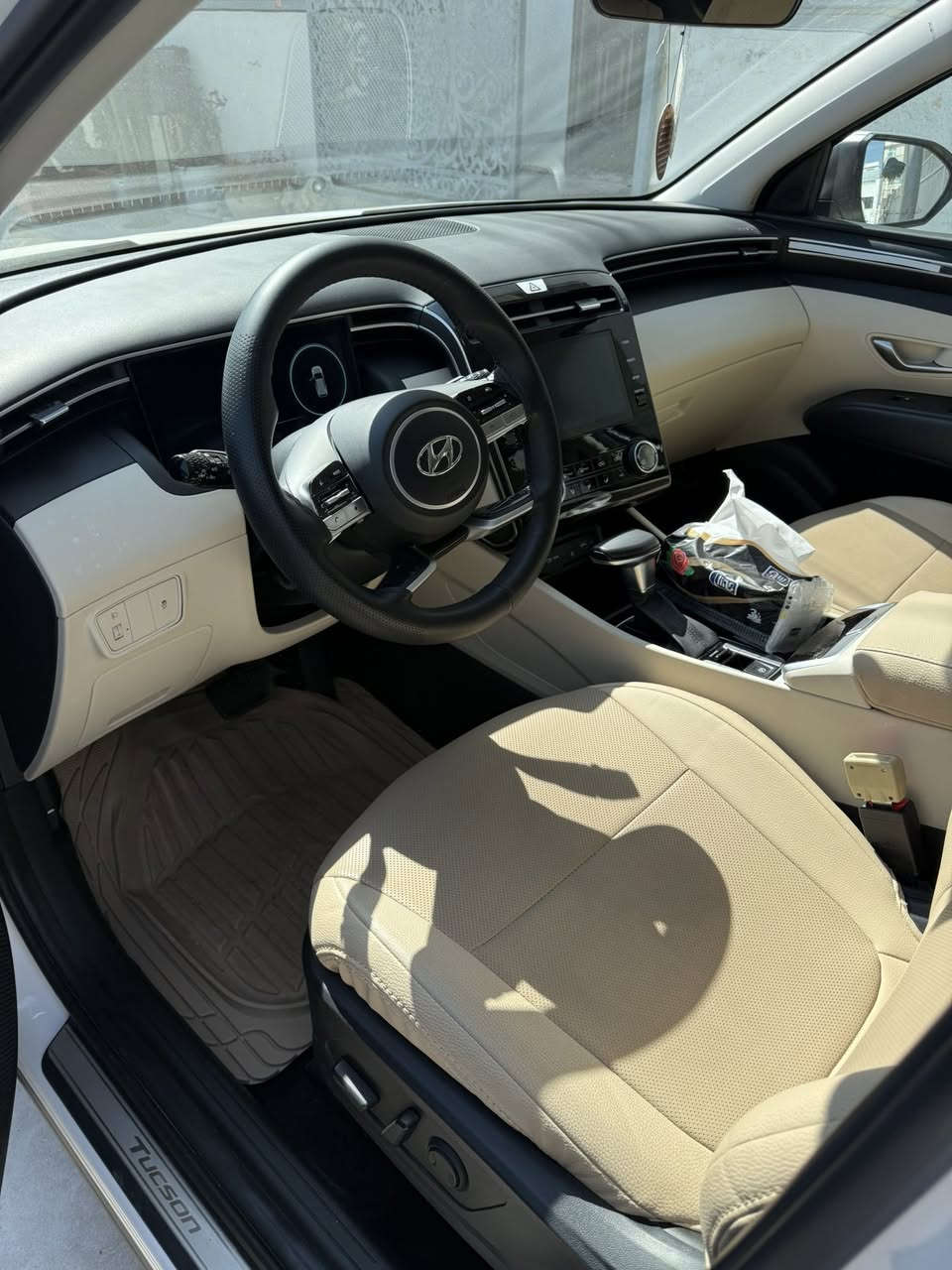 هونداي توسان 2024 فول ماشيه 25  بسمي من شركه لحدالان سعره 225     بس رقمه مميز ماانطي موبايل *********** مكاني سليمانيه

