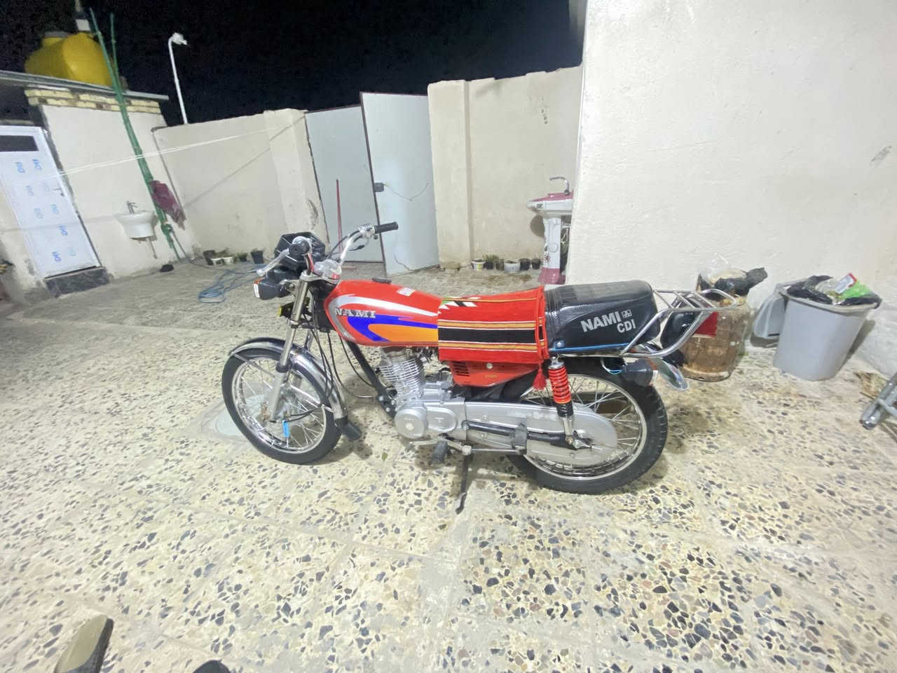 السلام عليكم ماطور اربعه كير شاصي ٢٠١٤ اوراق اصولي ومعمره كله جديد ومكينه شلامجه مشدوده عليه ماطور تعميرته كله اصليه ومابيه نقص سعره ٩٥٠ 
***********
