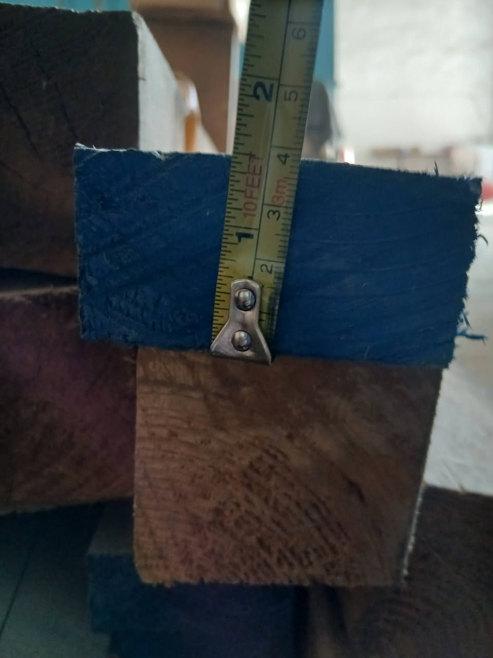 سلام عليكم اخوان خشب للبيع طولهن ٢٤٠   عددهن ١١٠مكاني قرب جامع النداء سعرهن شوية مناسب ***********
