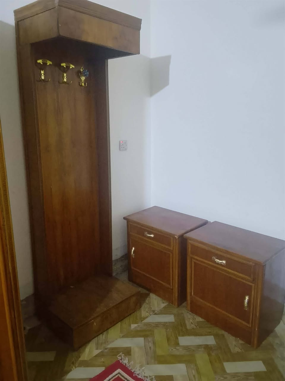 غرفه صاج كلش نظيفه سعرها ٦٠٠وبيها مجال بسيط العنوان بغداد سبع قصور شراي يتفضل العنده اثاث بيت غرف نوم مستعمله للبيع يدزهن خاص ابيعهن بعموله بعد للبيع


**إذا كنت صاحب هذا الإعلان وتريد حذفه لأي سبب، رجاءا أرسل رسالة إلى الدعم الفني**