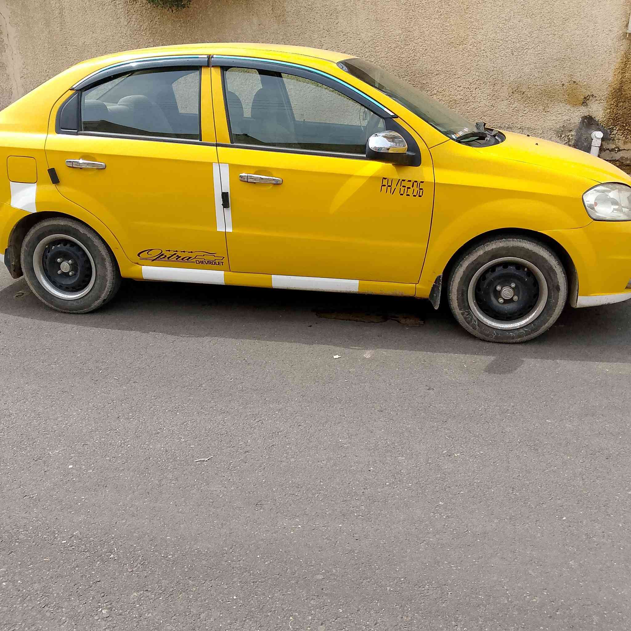 السلام عليكم افيو موديل 2011 محرك وكير جديد ***********
