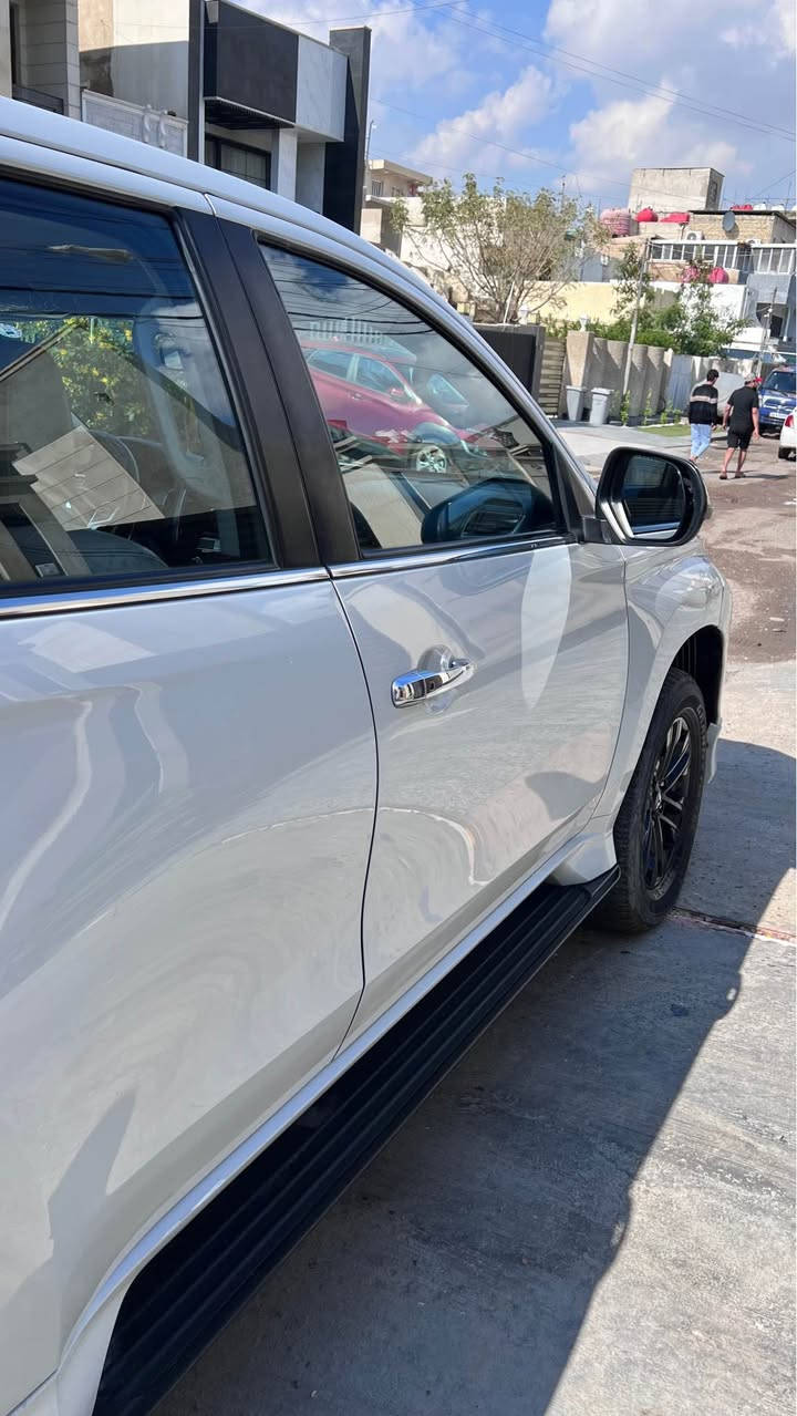 باجيرو 2020 
محرك 3000
فتحة بصمة تحكم ستيرن 
وباقي مواصفاتها معروفة جام اوتو 

سنويه 2027 بعدها مساقطه 
ماشيه 100 الف كيلو 

رايدها ب225 وبيه مجال 

سياره مابيه صبغ بيه بس ذني الي موضحه بالصورع ومكحلة بغداد, العراق


**إذا كنت صاحب هذا الإعلان وتريد حذفه لأي سبب، رجاءا أرسل رسالة إلى الدعم الفني**