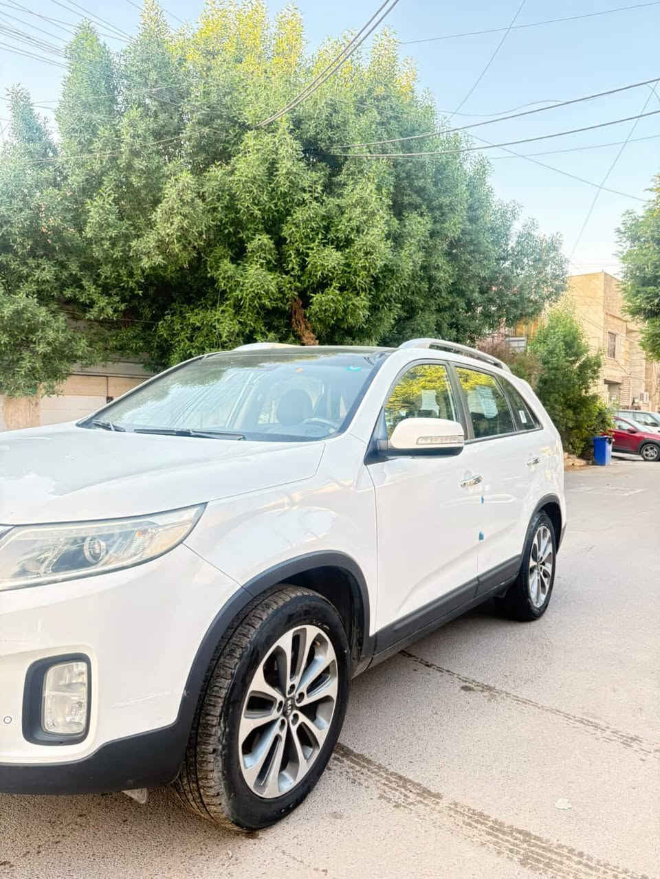 سورنتو خليجي ٢٠١٤
محرك ٤سلندر ٢٤٠٠
بنوراما 
مري كهرباء كشن سايق كهرباء 
سبعة راكب ثلاث قطع تبريد 
رقمها شبه مميز 
ماشيه ١٧٠ الف 
رقم مشروع وطني الجديد 
سعرها 145$ وبيها مجال 
مكاني بغداد 
للتواصل ***********
