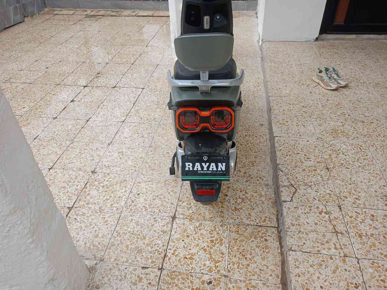 سلام عليكم 
دراجه شحن للبيع 
الريان تيسلا2025
السعر 850وبيها مجال 
6بطاريات دبل سويج وبصمه
كهربائيات كله شغاله 
***********
