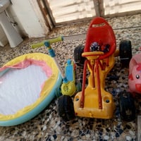 للبيع غراض اطفال كلهن 25 بس مسبح يحتاجله نفخ