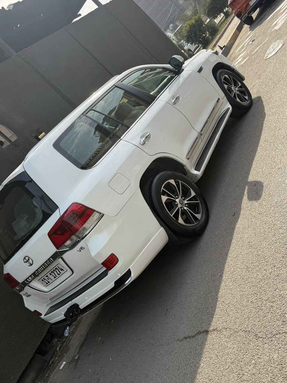 لاندكروز موديل2012محدثه موديل2021تحديث يخبل داخل وخارج ويل جديد تخم تاير كير محرك كفولات جافيه على صفحه السايق سياره خير من الله جديده مناقصه برغي فتحه شاشه تبريد ثلاجه سعر238 موجوده بشارع فلسطين***********
