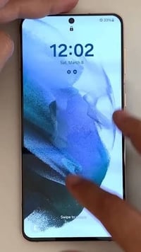 اس ٢١ بلس للبيع مكسور ضهر وشاشه بيه طبع سعر ١٠٠الاف والله جهاز سلس كلش...