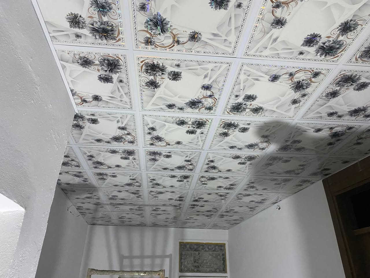 السلام عليكم ورحمة
عمل سقوف ثانوية و ديكورات الشغل حسب طلب الزبون 
مع ضمان العمل بالامتياز 
والتواصل على الرقم التالي 
‭٠٧٨١ ١٧٥ ٤٢٨٥
