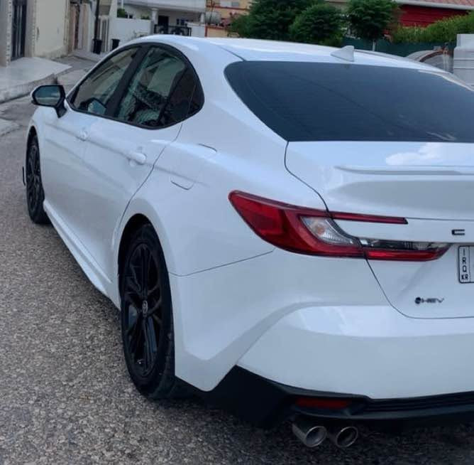 CAMRY 2025 SE HEV 

كامرى ٢٠٢٥ SE هايبريد ماشية ٤٣٠٠٠ مايل مكفول من دعامية لدعامية بدون صبغ بدون تعديل بدون تبديل بدون ارباك بيها رصعة كلش صغير بالصندوق خلفي رقم شاصي موجود مبين بس دعامية خلفيه واگع مكان سياره اربيل سعرها ٢٦٨ و مجال قليل *********** أربيل, العراق
