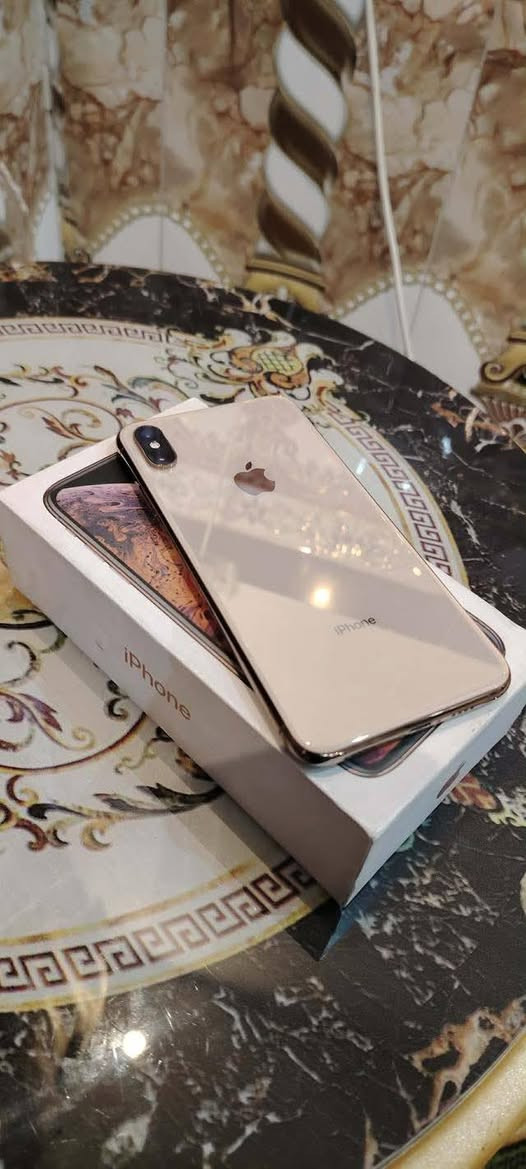 ايفون اكس ماكس  نضافة. 100‎%‎100
بطارية 85
ذاكرة256
ممفتوح 
سعر160وبي مجال***********📞📞📞 رقم بس واتساب شغال
